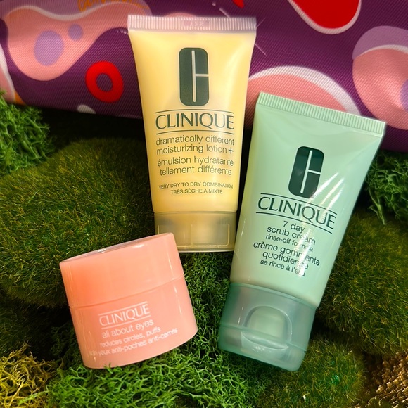 NEW Clinique SET Moisturizer Scrub and Eye Cream with Bag NWT - Picture 1 of 4